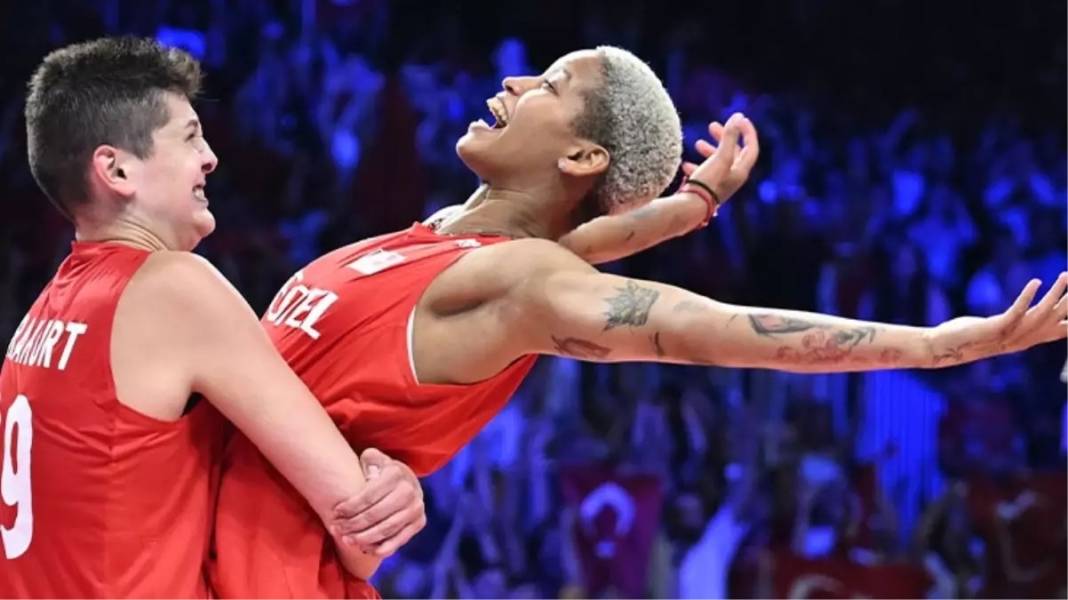 Ebrar Karakurt bu mesajı kime gönderdi: Açık açık söyledi 11